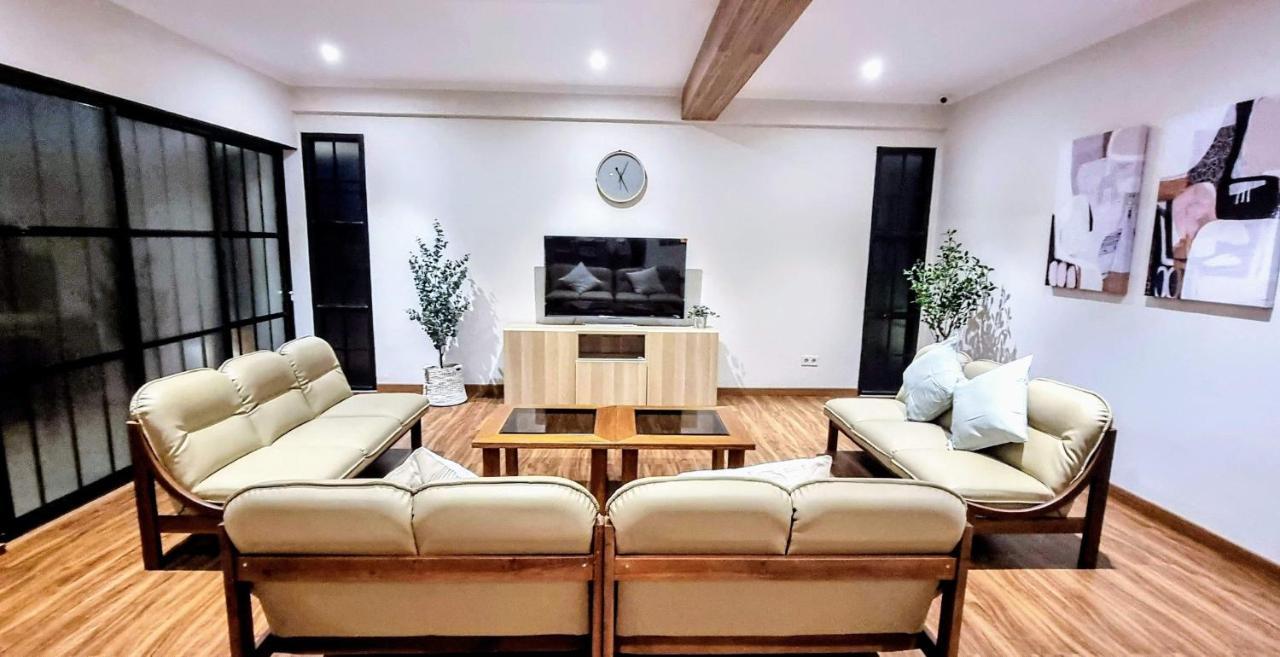 Cottonwood Exclusive Villa @Lembang Asri - Jacuzzi Playground Netflix Billyard Ngoại thất bức ảnh